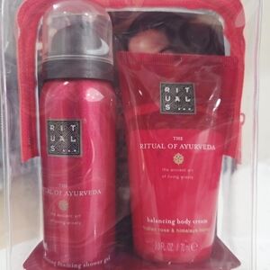 The Ritual of Ayurveda Balancing Body Cream and Foaming Shower Gel Set
